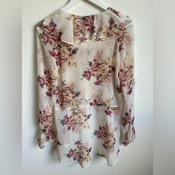 Sheer floral blouse - Picture 4 of 5